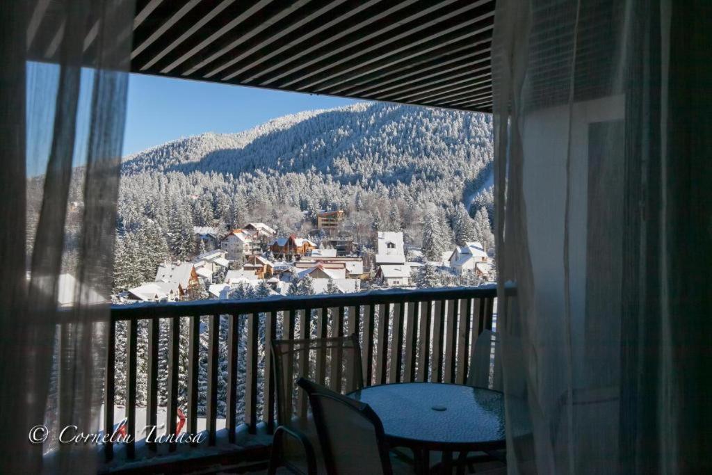 Alpin Resort Hotel - Apartamentele 2403-2404- Proprietate Administrata De Gazda Privata โปยานาบราซอฟ ภายนอก รูปภาพ